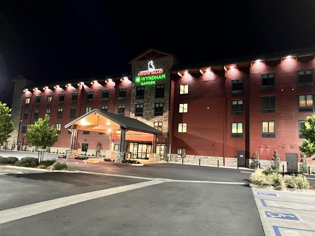 Wyndham Garden Redwood Valley - Ukiah Esterno foto