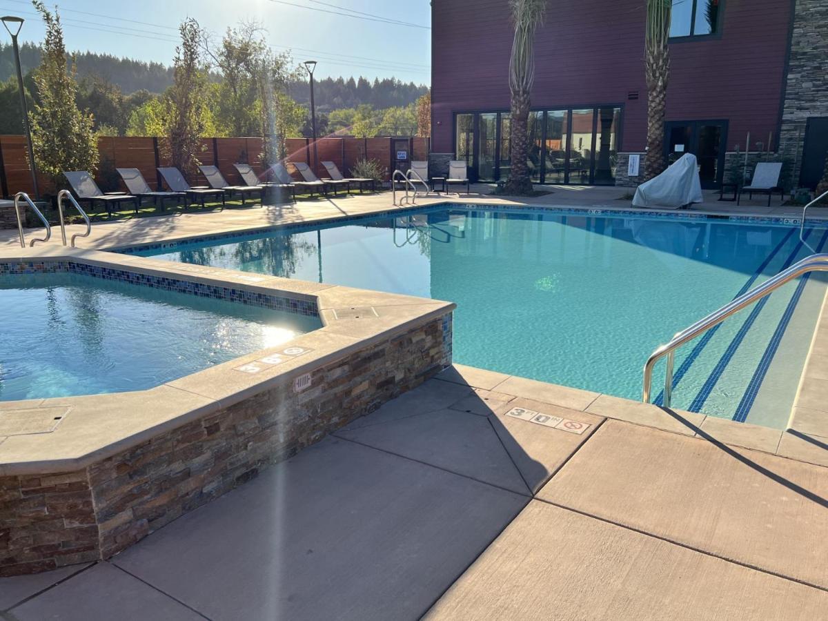 Wyndham Garden Redwood Valley - Ukiah Esterno foto