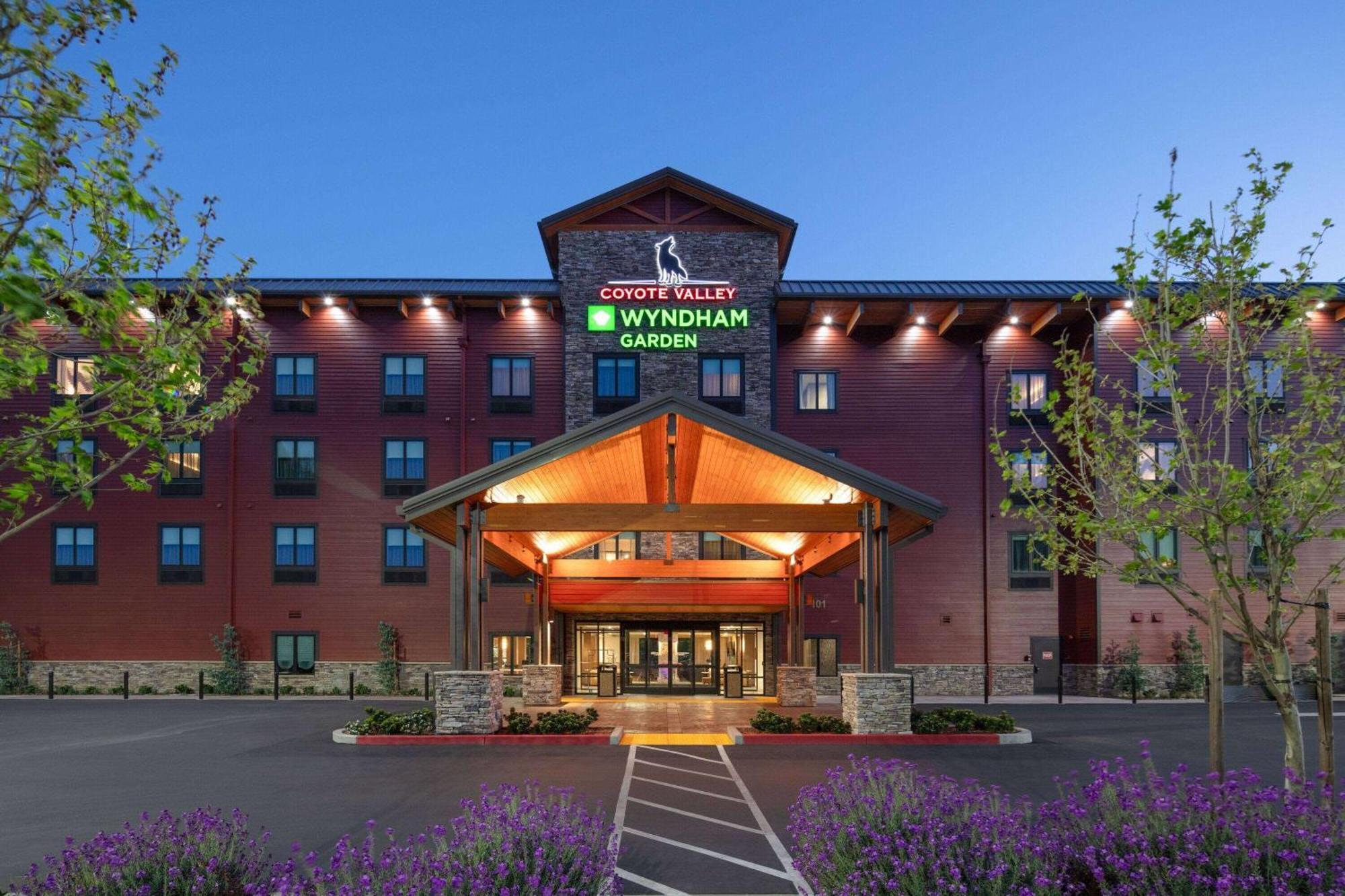Wyndham Garden Redwood Valley - Ukiah Esterno foto